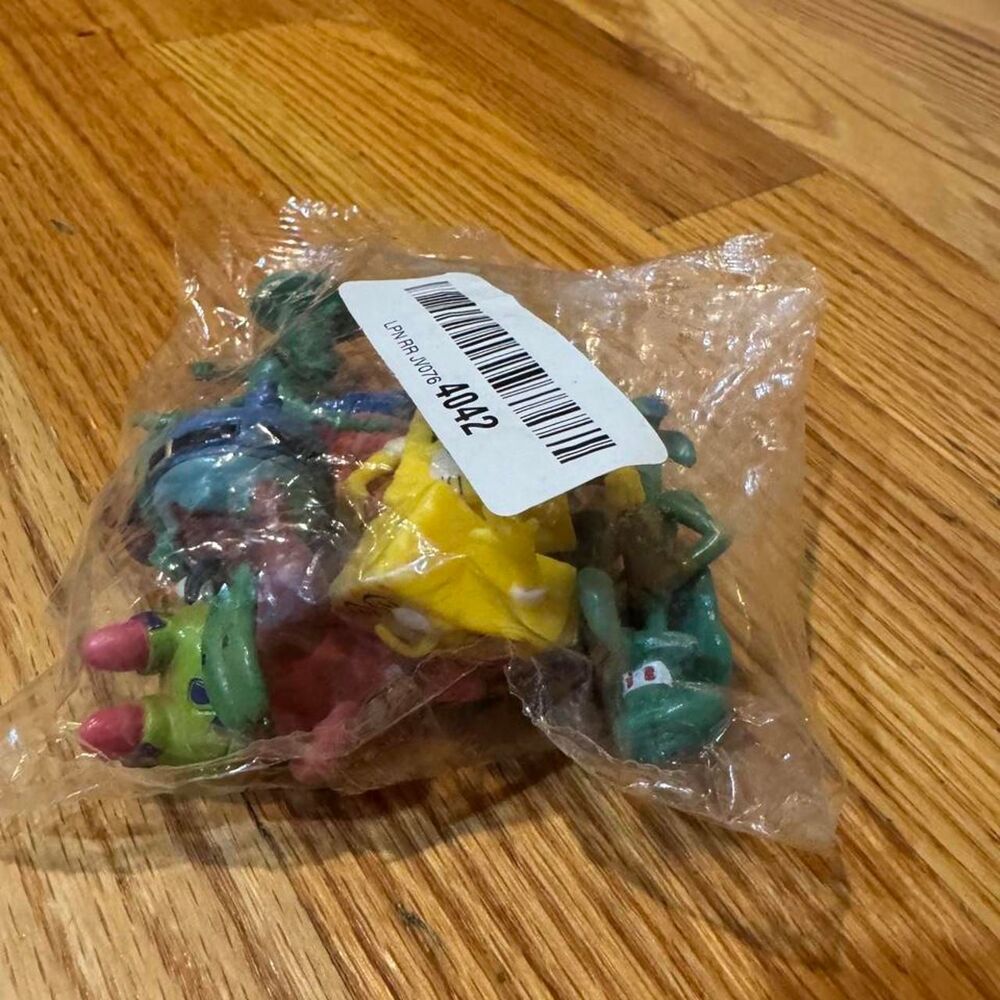 SpongeBob SquarePants Mini Figure Bundle - Picture 2 of 3